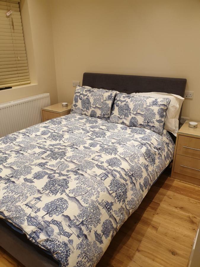 London Luxury Apartments 5 Min Walk From Ilford Station, With Free Parking Free Wifi Kültér fotó