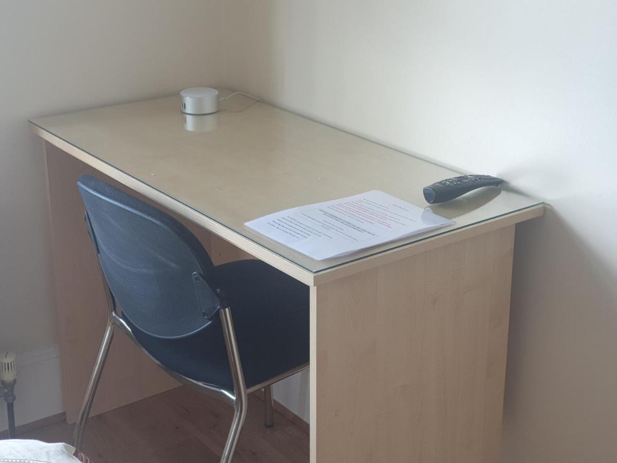 London Luxury Apartments 5 Min Walk From Ilford Station, With Free Parking Free Wifi Kültér fotó